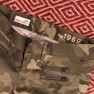Gap camo jeans